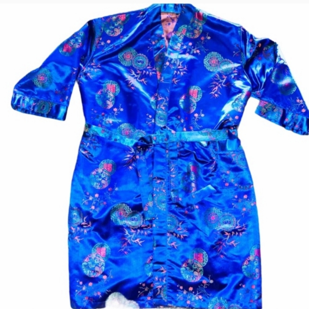Vintage Satin Chinese Leisure Coat/Robe for Maxxin and Relaxxin - Picture 2 of 16